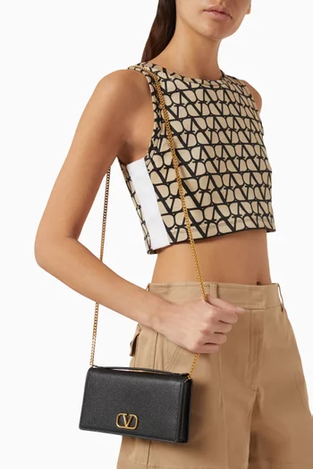 Valentino Garavani VLOGO Signature Flap-over Wallet in Grained Leather