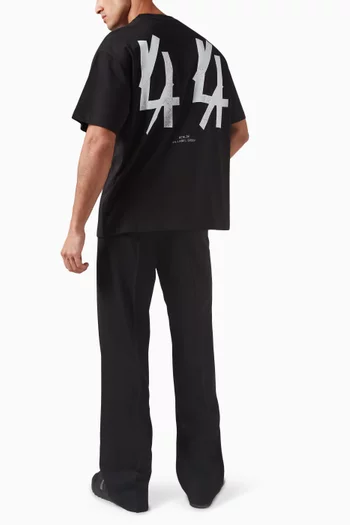 تي شيرت بعبارة Front Row قطن