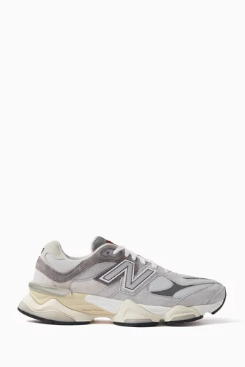 9060 Sneakers in Suede & Mesh