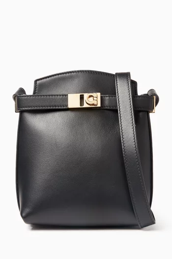 Hug two-tone smartphone holder