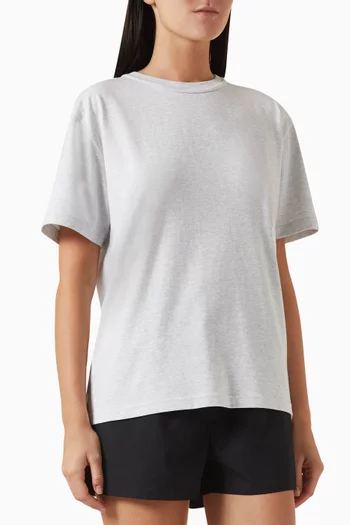 Essential Logo T-shirt in Cotton