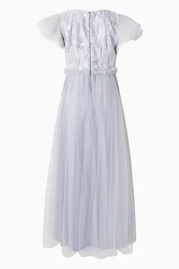 فستان مطرز بطبقات