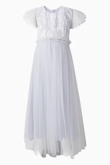 فستان مطرز بطبقات