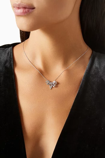 Bow Diamond Pendant Necklace in 18kt White Gold