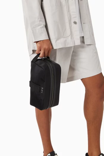 Brooklyn Wash Bag in Recycled Nylon