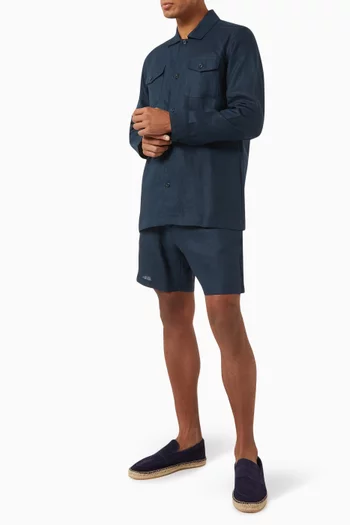 قميص بنمط جاكيت وأزرار كتان