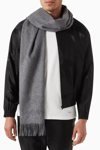 وشاح مطرز بشعار الماركة كشمير