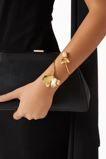Twisted Flora Pearl Bracelet in 24kt Gold-plated Brass