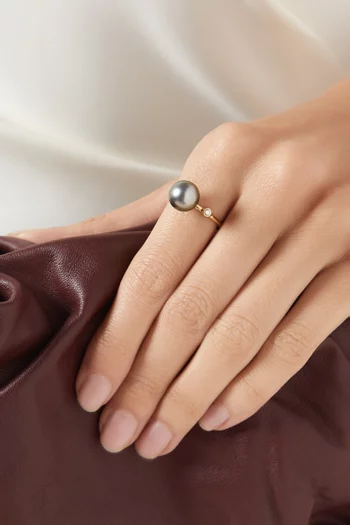 Akila Pearl Diamond Ring in 18kt Gold