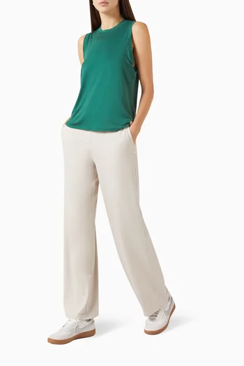 Halo Essential Wide-leg Pants in DreamKnit™