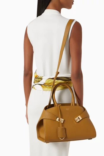 Small Hug Top Handle Bag in leather