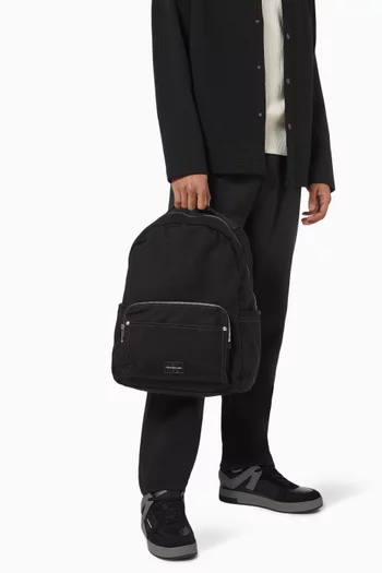 Round Backpack in Canvas