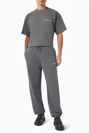 تي شيرت بطبعة يونيفورم قطن