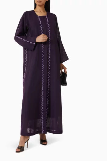 عباية مزينة بالكروشيه كتان