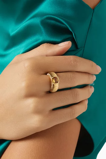 خاتم اليزابيث بحجر مستطيل حوافه مقوسة فضة إسترلينية مطلية ذهب عيار 18