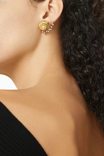 Seashell and Pearl Earrings in 18kt Gold-plated Brass