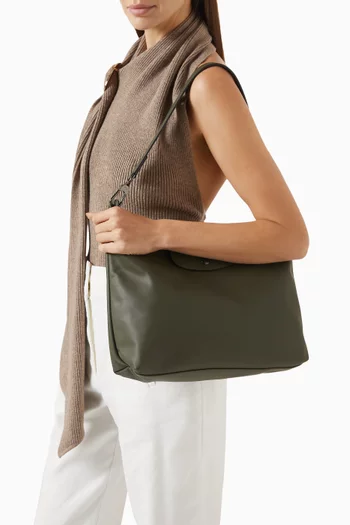 Le Pliage Xtra Hobo Bag in Leather