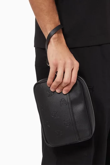Logo Wash Bag in Faux Leather