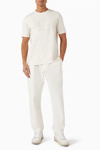 Embossed Hilfiger Crest T-shirt in Cotton