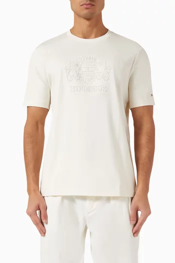 Embossed Hilfiger Crest T-shirt in Cotton