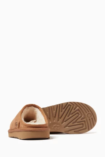 Classic Clogs in Suede