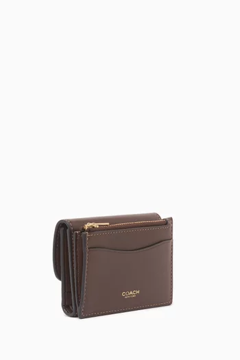Essential Card Holder Wallet in Leather