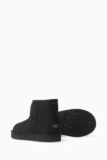 Classic II Mini Boots in Sheepskin