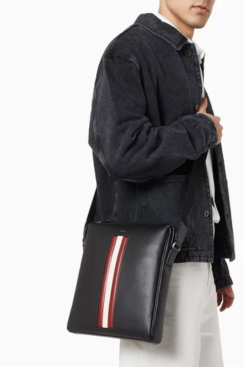 Mythos Crossbody Bag in Leather