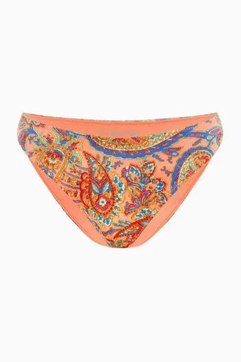 قطعة بيكيني سفلية بفتحة ساق أعلى الأرداف مقوسة