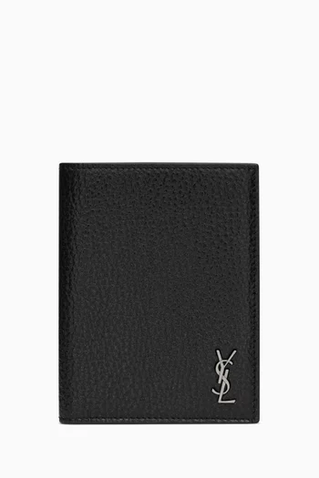 Tiny Cassandre Passport Case in Leather