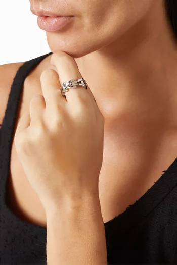 V Link Ring in Gold-tone Metal