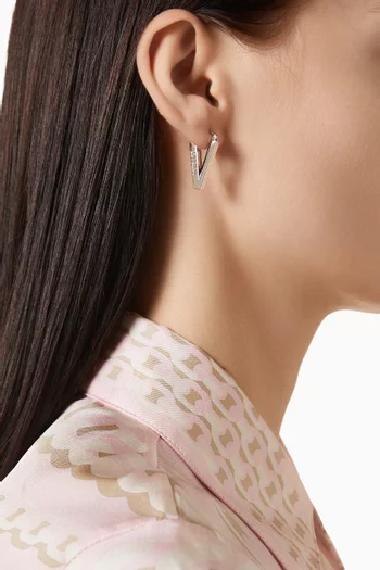 V Chain Earrings in Metal
