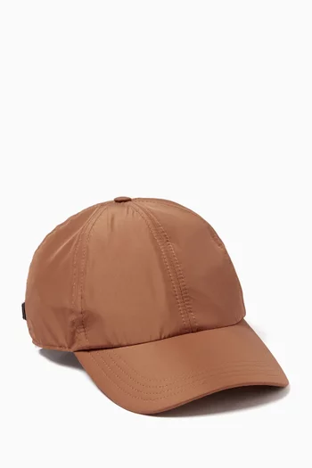 Logo Plaque Cap in Technical Cotton