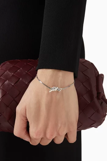 سوار بتصميم عقدة فضة إسترلينية