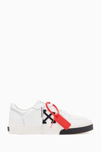 New Low Vulcanised Sneakers in Leather