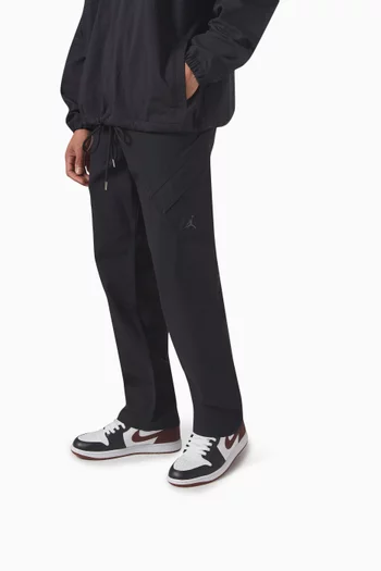 Air Jordan 1 Mid SE Sneakers in Leather