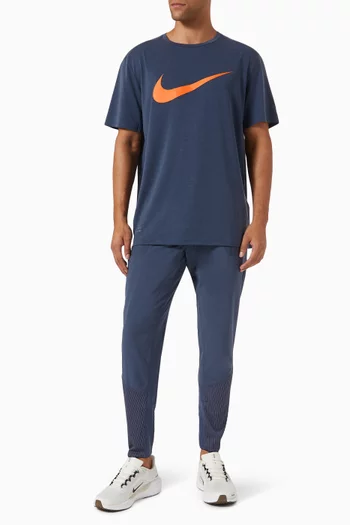 تي شيرت للجري بتقنية Dri-FIT