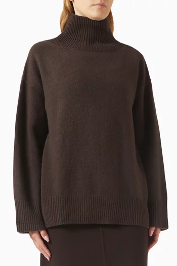 Boyfriend Turtleneck Sweater in Cashmere