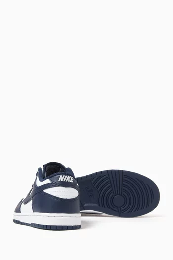 Dunk Low Sneakers
