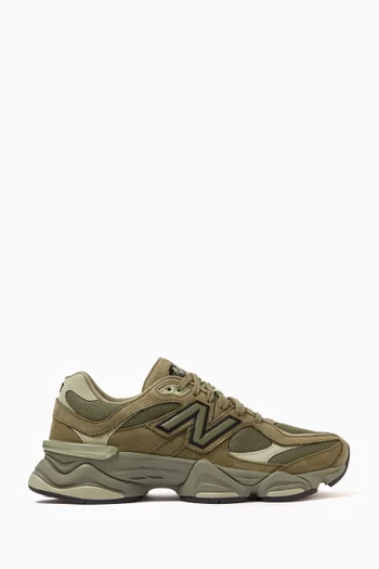 9060 Sneakers in Suede & Mesh