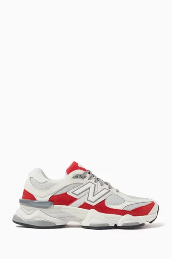 9060 Sneakers in Suede & Mesh