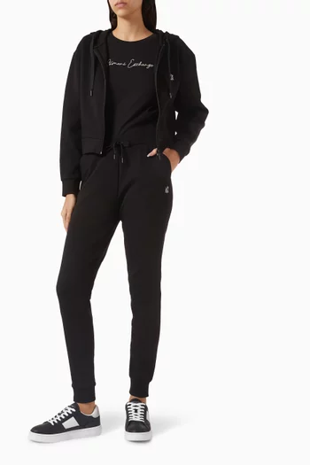 تي شيرت بطبعة شعار الماركة قطن