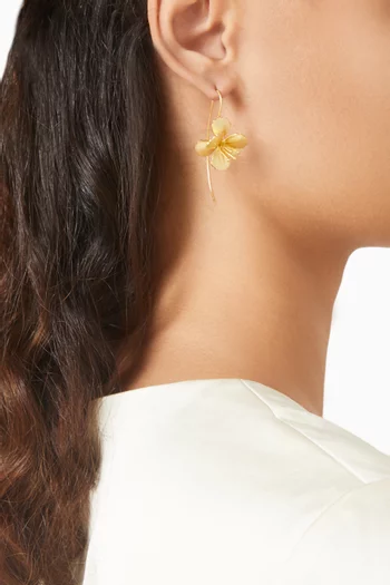 3D Flower Hanging Earrings in 18kt Gold-plated Metal