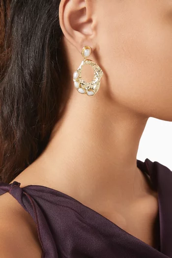 Melted Pearl Drop Earrings in 18kt Gold-plated Metal