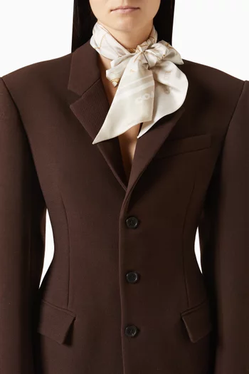 وشاح رفيع بنقشة حقائب تابي حرير