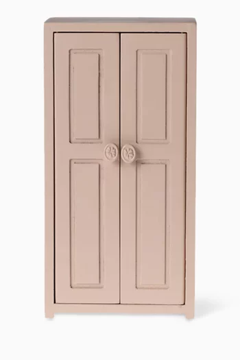 Mouse Closet