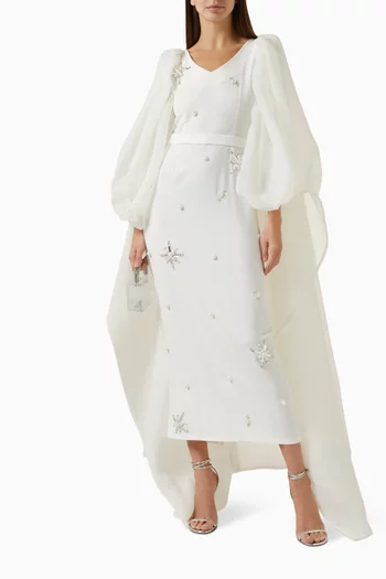 فستان متوسط الطول بكاب مزين بتطريزات أورجانزا وكريب