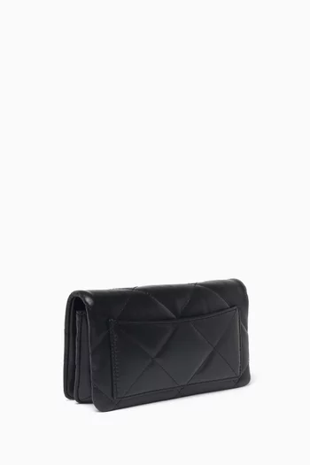 Kira Clover Quilted Chain Wallet in Leather