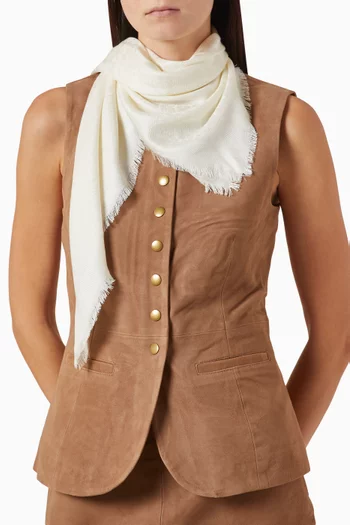 وشاح سبيد يارندي بتصميم مربع مودال