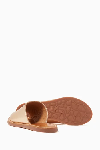 حذاء كيرف مفتوح من الخلف جلد لامع